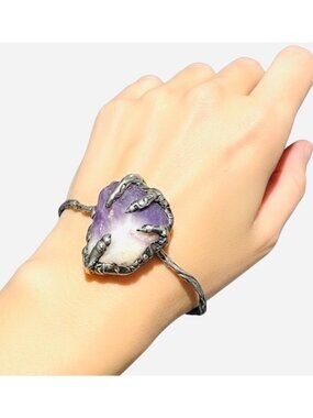 Amethyst Claw Cuff Bracelet - Silver Blend Boho Metalwork | Alma Antigua